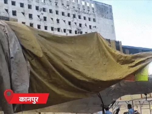 यूपी में दशहरा: कानपुर में 90 फीट का रावण जलेगा, लखनऊ में तलवार लहराते आएगा; काशी में &lsquo;देशघाती कॉकरोच&rsquo; का होगा दहन