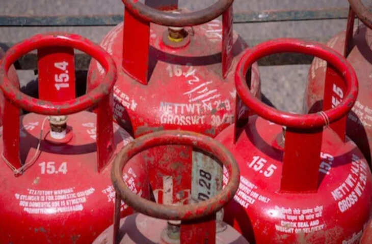 खुशखबरी! होली के मौके पर मुफ्त में LPG सिलेंडर आपके खाते में आएंगे 853 रुपये, जानें कैसे मिलेगा लाभ