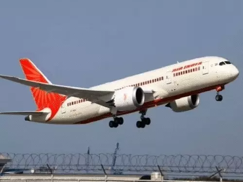 एयर इंडिया की फ्लाइट लेट होने पर सांसद हनुमान बेनीवाल नाराज, बोले- सरकार को व्यवस्था सुधारनी चाहिए