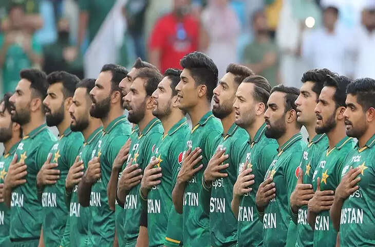 PAK vs ENG Babar Azam and Mohammad1111111211