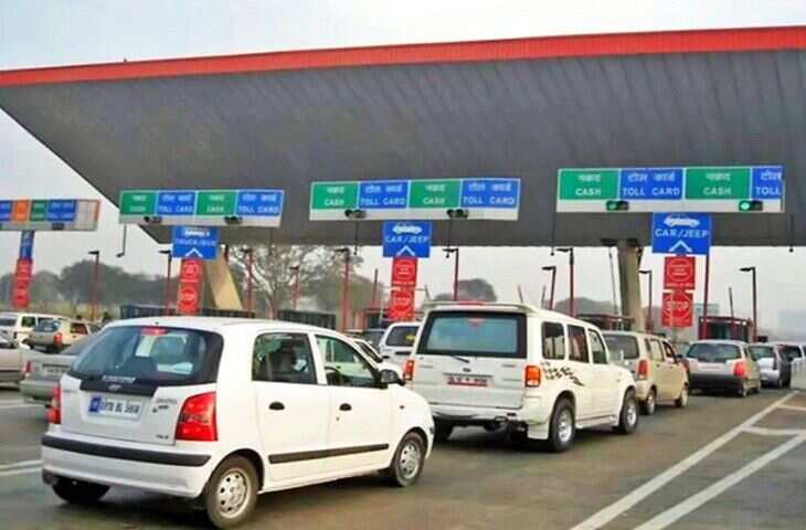 टोल सिस्टम में बड़ा बदलाव! अब बिना रुके कटेगा टैक्स, गडकरी ने किया बैरियर फ्री टोल का ऐलान