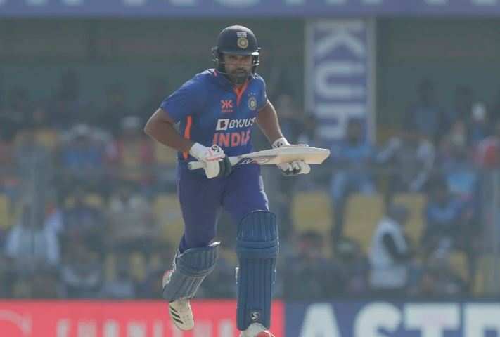 Rohit Sharma--133333377111111.JPG