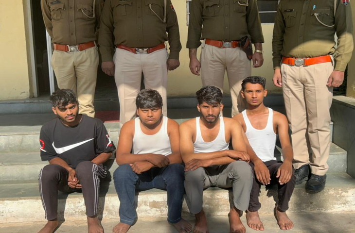 वीडियो में देखें जयपुर में अवैध वसूली का बड़ा खुलासा, कैफे ऑनर समेत तीन पुलिसकर्मी गिरफ्तार, फरार आरोपी की तलाश जारी