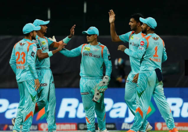 IPL 2022 MI vs LSG: अब कट गया मुंबई का लगातार 8वीं हार के बाद प्लेऑफ से पत्ता, लखनऊ की हुई POINTS TABLE में टॉप-4 में एंट्री 