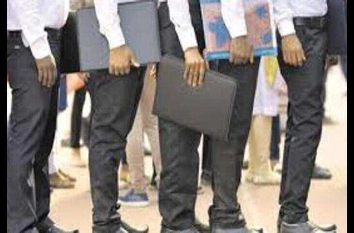 आउटसोर्स कर्मचारियों के अधिकारों की रक्षा के लिए उत्तर प्रदेश सरकार निगम स्थापित करेगी