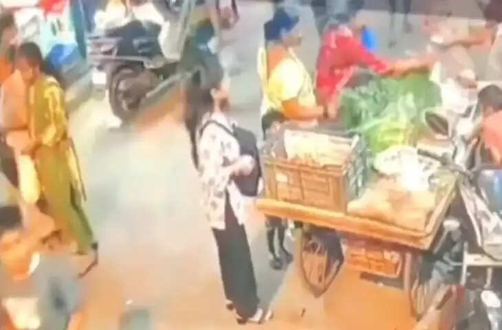 दिनदहाड़े बच्ची से चेन झपटने वाली लड़की का वीडियो