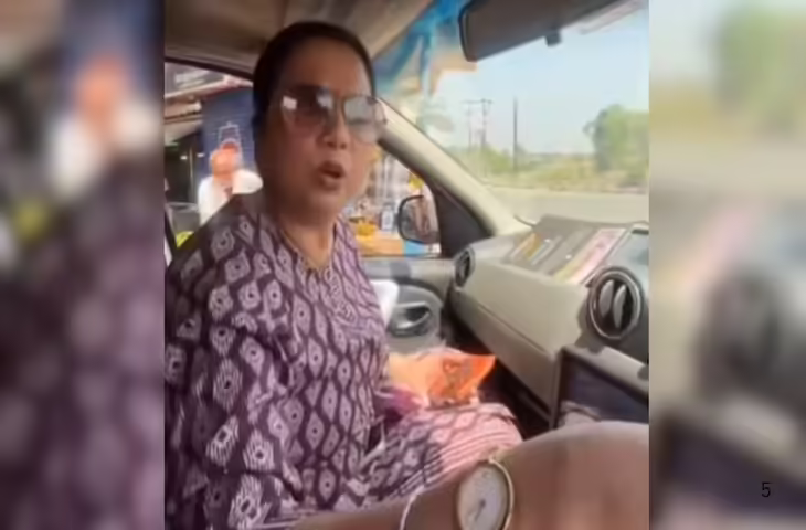 '5000 ऑफर कर दिए फिर भी....' भीख मांग रही महिलाओं को आंटी ने सुनाई खरी-खोटी, सोशल मीडिया पर वायरल हुआ वीडियो&nbsp;