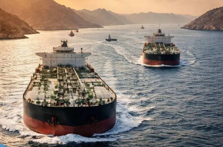 समंदर में रास्ता कैसे ढूंढते हैं जहाज? जानिए GPS, कंपास और रडार से कैसे तय होती है राइट-लेफ्ट की दिशा