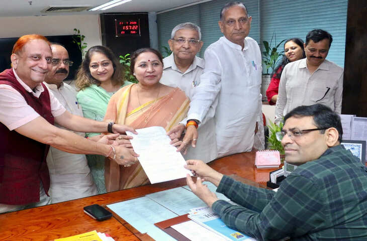 MCD स्थायी समिति अध्यक्ष पद की दौड़ में सत्या शर्मा, उपाध्यक्ष के लिए सत्यपाल सिंह ने भरा नामांकन; BJP की जीत मानी जा रही तय