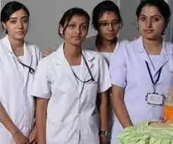 Darbhanga नाइटिंगेल से प्रेरणा लेकर पीड़ित मानवता की सेवा करें नर्सिंग छात्र