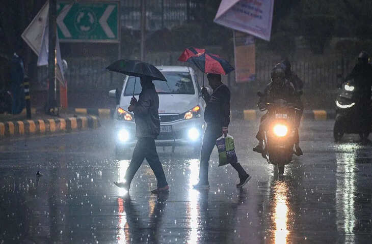 Weather Update: यूपी-मध्य प्रदेश और बिहार में झमाझम बारिश का अलर्ट, कई इलाकों में Orange Alert; दिल्ली में भी बरसेंगे बादल