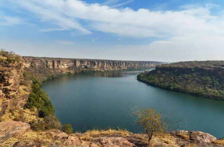 चंबल नदी को क्यों कहा जाता है शापित नदी? जानिए धार्मिक इतिहास और पौराणिक कथाओं का रहस्य