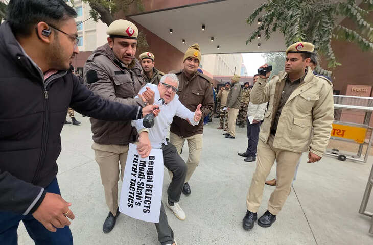 दिल्ली में TMC सांसदों का बवाल, बंगाल में ED की कार्रवाई के विरोध में धरना पुलिस ने किया गिरफ्तार&nbsp;