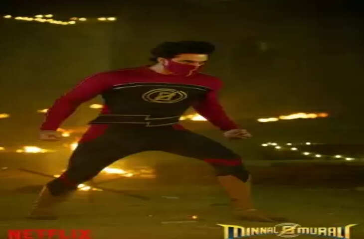 मलयालम सुपरहीरो की फिल्म Minnal Murali का ट्रेलर आउट