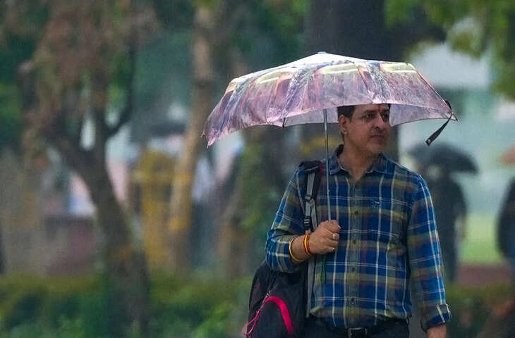 दिल्ली-एनसीआर में अप्रैल की ठंडी सुबह, बारिश के बाद मौसम सुहावना