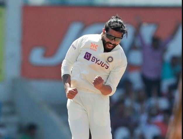 Ravindra Jadeja-111