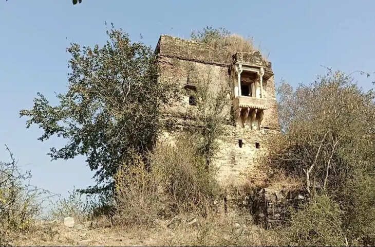 रकमगढ़ किला जहां तात्या टोपे छिपे थे 45 दिन, अब वहां भूतों और काले बड़े सांप के होने की होती है चर्चा