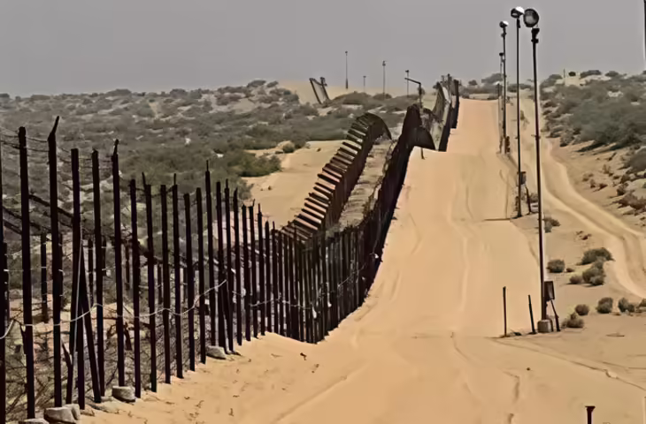 जैसलमेर में अंतरराष्ट्रीय सीमा के पास संदिग्ध युवक पकड़ा, सुरक्षा एजेंसियों में सतर्कता