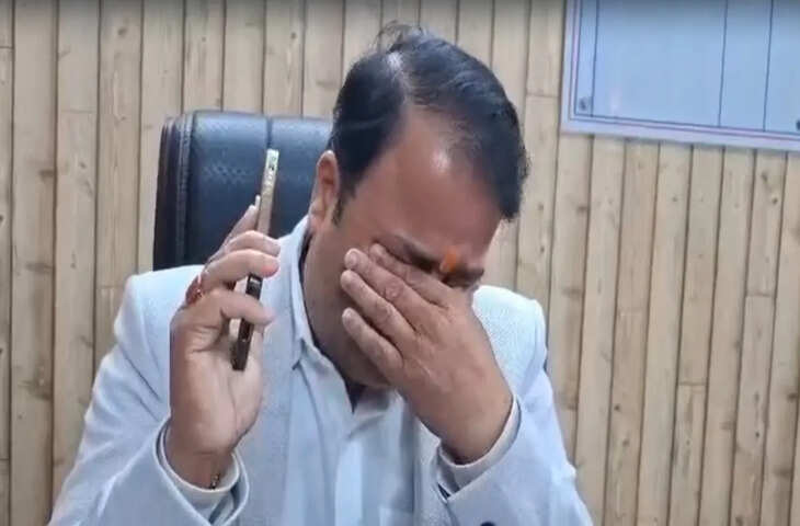 मुख्यमंत्री योगी के समर्थन में अयोध्या के जीएसटी डिप्टी कमिश्नर प्रशांत कुमार सिंह ने दिया इस्तीफा, भावुक क्षणों का वीडियो वायरल