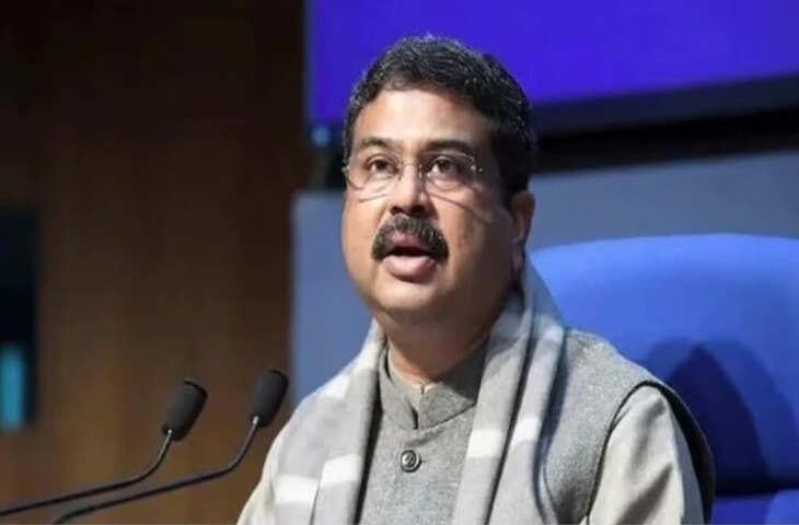 NEET पेपर लीक विवाद के बीच शिक्षा मंत्री धर्मेंद्र प्रधान का इस्तीफा, वीडियो में देंखे जंतर-मंतर पर 36 दिन से चल रहा था छात्रों का प्रदर्शन