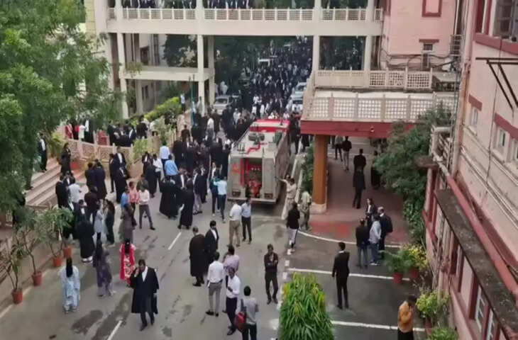 जयपुर में बम धमकी से हड़कंप, वीडियो में देंखे विधानसभा और हाईकोर्ट में चला सर्च ऑपरेशन