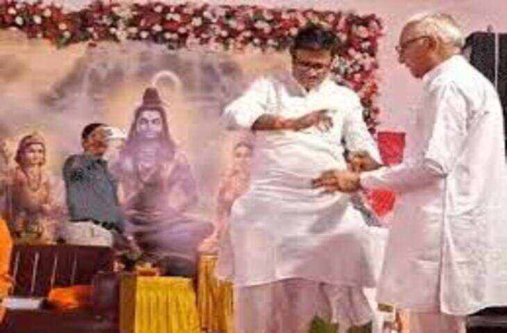 वीडियो में देंखे चूरू में भागवत कथा के दौरान राजेंद्र राठौड़ ने जमकर झूमकर भजन पर किया नृत्य