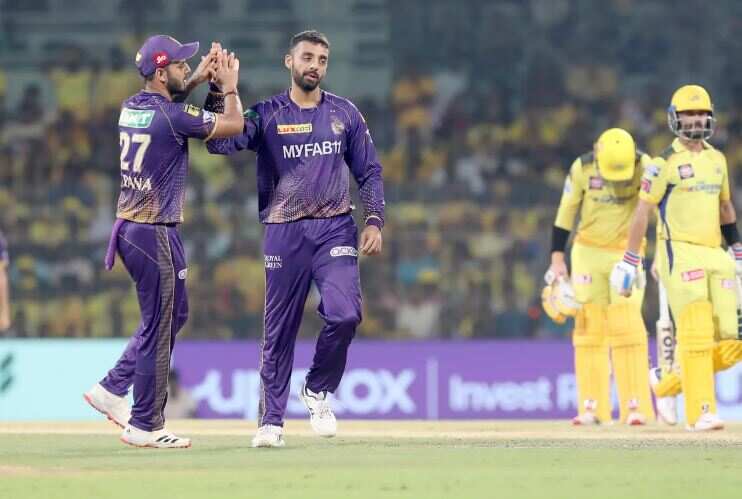 "kkr---111111111" "csk-1--11--1113331222" "csk-1--11--111333" "csk-1--11--111111" 