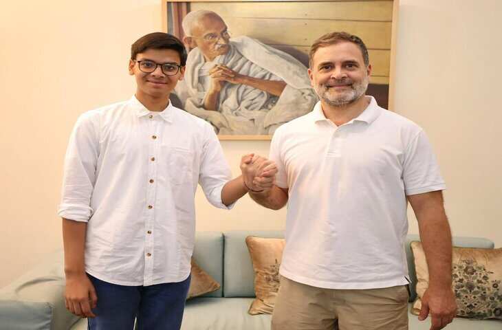 CBSE परीक्षा प्रणाली की खामियां उजागर करने वाले छात्र से मिले राहुल गांधी, वीडियो में बोले- "18 साल का युवा CBI से भी तेज निकला"