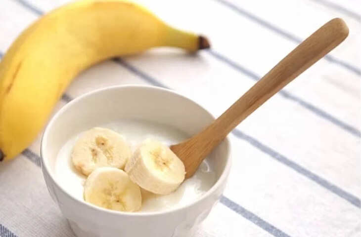 अगर आप भी ब्रेकफास्ट में खाते हैं केला और दही तो मिलेंगे अनगिनत फायदे