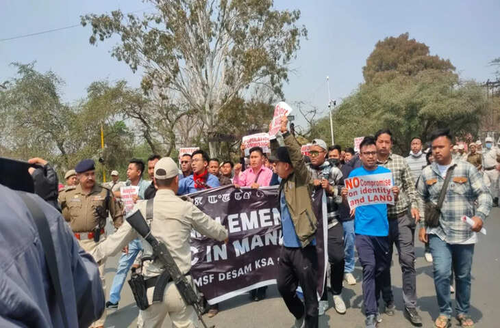 Imphal एनआरसी लागू करने की मांग को लेकर छात्र संगठनों ने किया विरोध प्रदर्शन