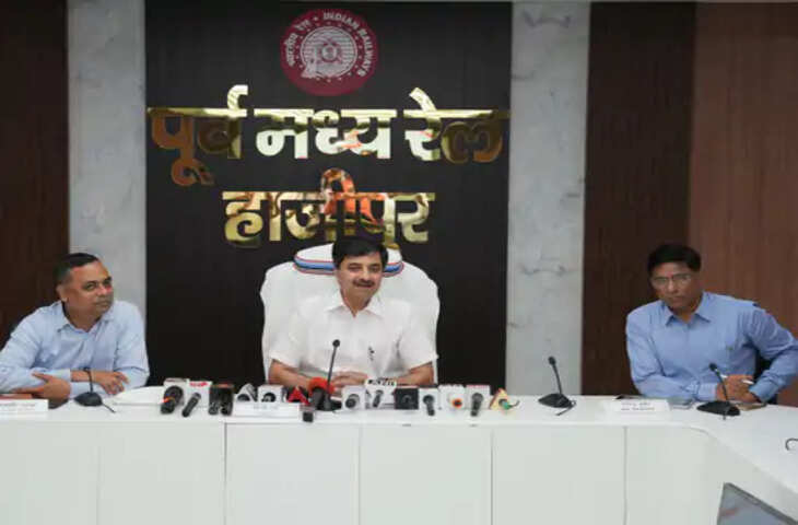 पितृपक्ष मेले और त्योहारों में यात्रियों की भीड़ संभालने को रेलवे तैयार, स्पेशल ट्रेनें चलेंगी; स्टेशनों पर बनेंगे होल्डिंग एरिया