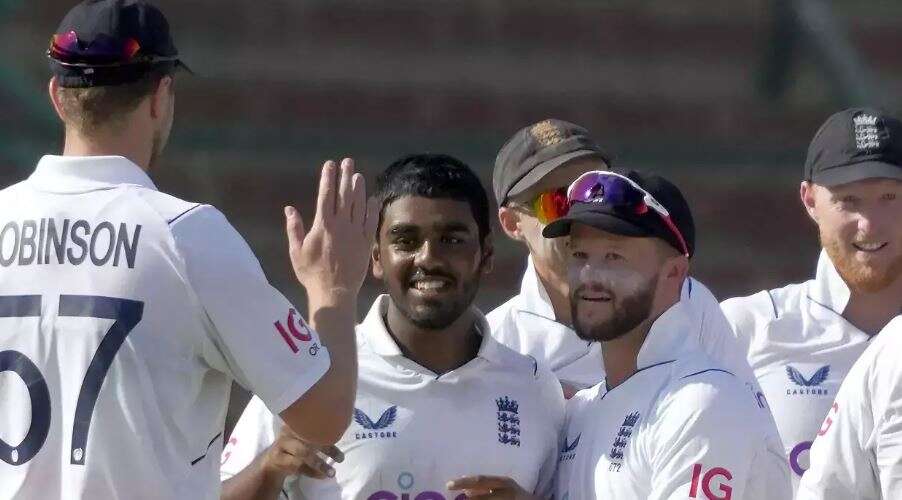 PAK VS ENG rehan ahmed--111222EEE333311111111