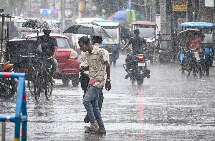 देश के कई राज्यों में मौसम का बड़ा बदलाव: उत्तर भारत से लेकर दक्षिण तक आंधी-बारिश का अलर्ट, वीडियो में जाने कई जगह तापमान में गिरावट