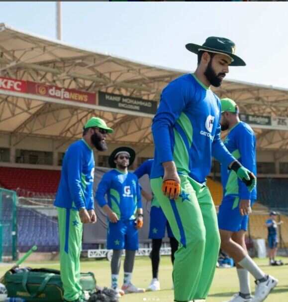 PAK-111111111PAK-==111