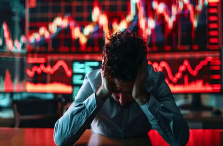 Stock Market Closing : सप्ताह के पहले दिन शेयर बाजार में बिकवाली हावी, सेंसेक्स 322 अंक लुढ़का, निफ़्टी भी 78 अंक नीचे&nbsp;