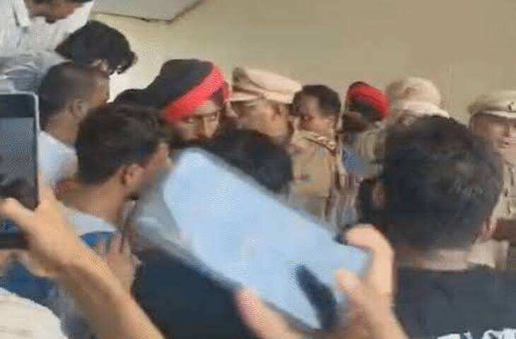 जालंधर के CT इंस्टीट्यूट में छात्रों के बीच भिड़ंत, हॉस्टल में तोड़फोड़ से फैला कांच; फुटेज में देंखे 5-6 स्टूडेंट घायल