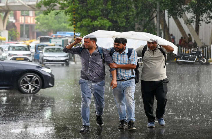 Chhattisgarh Weather: अगले 24 घंटे भारी बारिश का अलर्ट, कई इलाकों में वज्रपात की चेतावनी; मौसम रहेगा सक्रिय