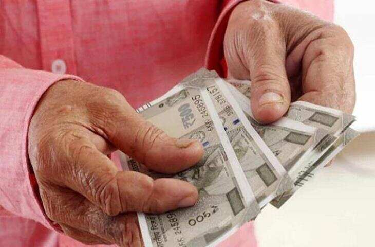 DA Hike 2026: होली से पहले केंद्रीय कर्मचारियों के लिए बड़ी खुशखबरी! जानें कब होगा ऐलान और कितनी बढ़ेगी सैलरी&nbsp;