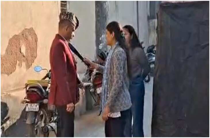 REET Exam 2026: मेटल डिटेक्टर और बायोमेट्रिक जांच के बीच अभ्यर्थियों को मिली परीक्षा केंद्रों में एंट्री, सुरक्षा व्यवस्था रही चाक-चौबंद