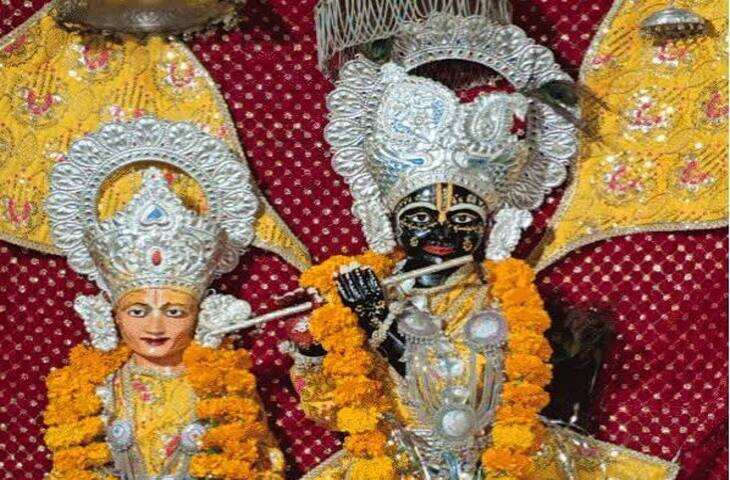 राधा नहीं, सुदामा के साथ विराजे हैं श्रीकृष्ण: उज्जैन के पास नारायणा धाम में आज भी संभालकर रखी हैं दोनों की लकड़ियों की गठरियां