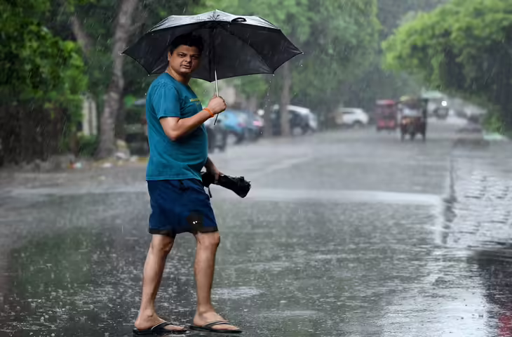 Monsoon 2026: भीषण गर्मी के बीच राहत की उम्मीद, 26 मई को केरल में मानसून की दस्तक संभव