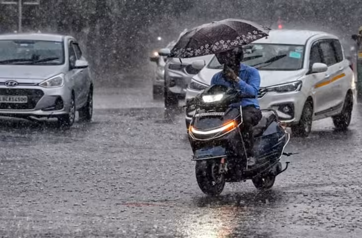 यूपी में अगस्त की बारिश ने तोड़ा 35 साल का रिकॉर्ड, जुलाई की कमी हुई पूरी; लबालब नदियों से किसानों के चेहरे खिले