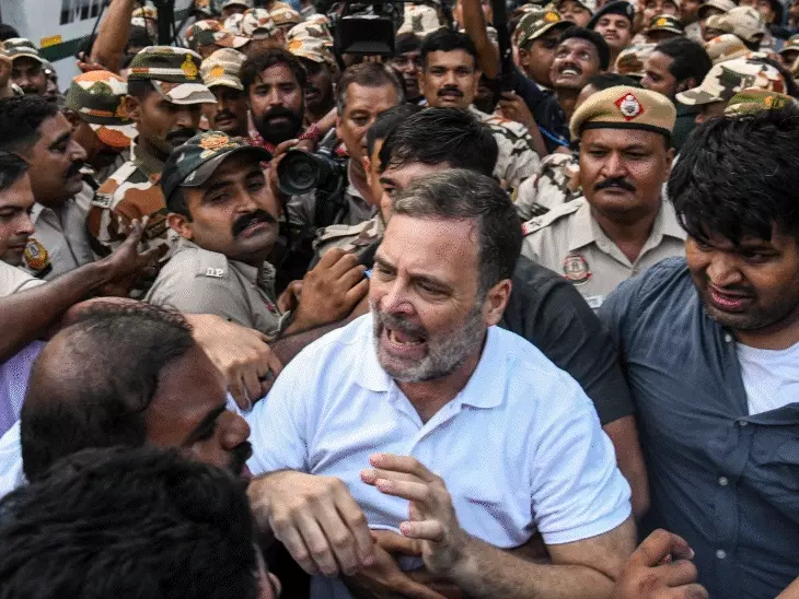 Opposition Protest: SIR के खिलाफ INDIA ब्लॉक का दिल्ली में आज फिर मार्च , CJI से मुलाकात की मांग; मेट्रो स्टेशन बंद रहने की खबर