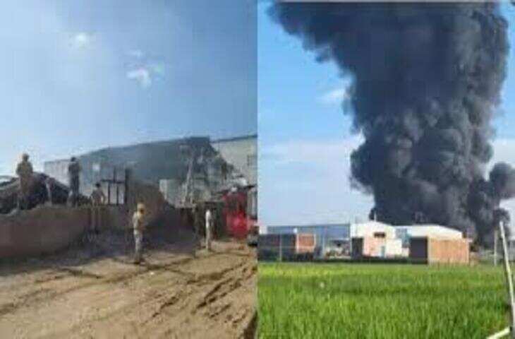 उत्तर प्रदेश के कानपुर से एक दर्दनाक और चौंकाने वाली घटना सामने आई है, जहां सोमवार शाम फैक्ट्री के बाहर बेसुध हालत में मिले एक मैकेनिक की इलाज के दौरान मौत हो गई। इस घटना के बाद इलाके में शोक और आक्रोश का माहौल है। परिजनों ने फैक्ट्री प्रबंधन पर गंभीर लापरवाही का आरोप लगाते हुए मामले की जांच की मांग की है।  जानकारी के अनुसार, मृतक मैकेनिक को सोमवार शाम करीब 3 बजे फैक्ट्री के बाहर अचेत अवस्था में पड़ा हुआ पाया गया था। वहां मौजूद लोगों ने तुरंत इसकी सूचना फैक्ट्री प्रबंधन और पुलिस को दी। सूचना मिलते ही पुलिस मौके पर पहुंची और गंभीर हालत में पड़े मैकेनिक को इलाज के लिए हैलट अस्पताल में भर्ती कराया गया।  अस्पताल में डॉक्टरों की टीम ने उसे बचाने की पूरी कोशिश की, लेकिन देर रात उसकी हालत लगातार बिगड़ती चली गई और आखिरकार उसने दम तोड़ दिया। डॉक्टरों के अनुसार, प्रारंभिक जांच में मौत के कारणों को लेकर स्पष्ट जानकारी नहीं मिल पाई है और पोस्टमार्टम रिपोर्ट के बाद ही स्थिति साफ हो सकेगी।  घटना के बाद परिजनों का रो-रोकर बुरा हाल है। मृतक के परिवार वालों ने फैक्ट्री प्रबंधन पर गंभीर लापरवाही का आरोप लगाया है। उनका कहना है कि यदि समय रहते सही मदद या इलाज मिल जाता तो शायद उनकी जान बचाई जा सकती थी। परिजनों ने यह भी आरोप लगाया कि घटना के समय फैक्ट्री परिसर में उचित सुरक्षा और निगरानी व्यवस्था नहीं थी।  स्थानीय लोगों का कहना है कि फैक्ट्री क्षेत्र में सुरक्षा मानकों को लेकर अक्सर लापरवाही देखी जाती है। मजदूरों और कर्मचारियों की सेहत और सुरक्षा पर पर्याप्त ध्यान नहीं दिया जाता, जिसके चलते इस तरह की घटनाएं सामने आती रहती हैं। इस घटना ने एक बार फिर औद्योगिक क्षेत्रों में काम करने वाले श्रमिकों की सुरक्षा पर सवाल खड़े कर दिए हैं।  वहीं पुलिस ने मामला दर्ज कर जांच शुरू कर दी है। अधिकारियों का कहना है कि सभी पहलुओं की बारीकी से जांच की जा रही है, जिसमें फैक्ट्री के अंदर और बाहर की गतिविधियां, सीसीटीवी फुटेज और सहकर्मियों के बयान शामिल हैं। पुलिस ने आश्वासन दिया है कि जांच के बाद यदि किसी की लापरवाही सामने आती है तो उसके खिलाफ सख्त कार्रवाई की जाएगी।  इस घटना के बाद इलाके में तनाव की स्थिति बनी हुई है। परिजन न्याय की मांग कर रहे हैं और फैक्ट्री प्रबंधन के खिलाफ कार्रवाई की मांग को लेकर अड़े हुए हैं।  फिलहाल, पुलिस और प्रशासन इस पूरे मामले की जांच में जुटे हैं और पोस्टमार्टम रिपोर्ट का इंतजार किया जा रहा है, जिससे मौत के असली कारणों का खुलासा हो सकेगा।