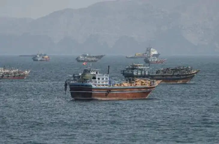 Strait of Hormuz: होर्मुज में भारतीय क्रू वाले तेल टैंकर पर हमला, 27 नाविकों की जान बाल-बाल बची