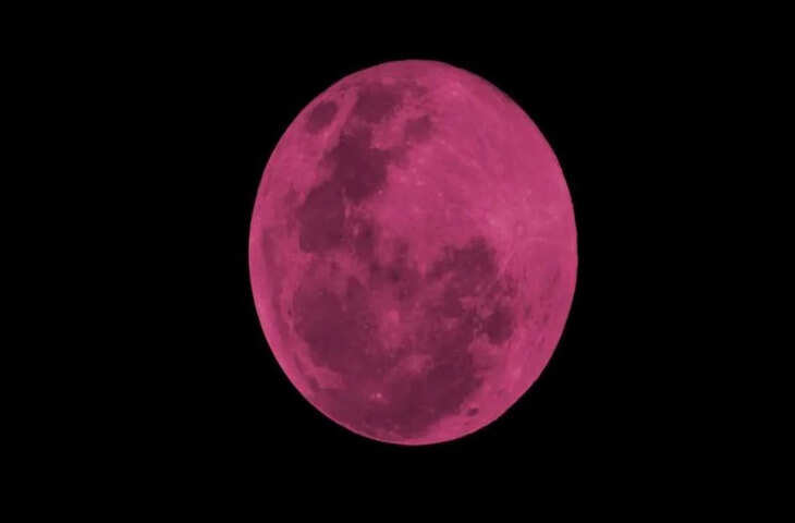 29 जून को ज्येष्ठ पूर्णिमा पर दिखेगा स्ट्रॉबेरी मून, क्या सच में गुलाबी होता है चांद?