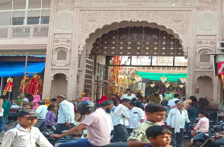 दो वर्षों तक एकत्र की गई मंदिर के लिए सहयोग राशि, नवरात्र में उमड़ा आस्था का सैलाब