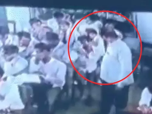 मेरठ में 13 साल के छात्र की बेरहमी से पिटाई, 39 सेकेंड में टीचर ने जड़े 17 थप्पड़; मुंह पर भी मारे घूंसे