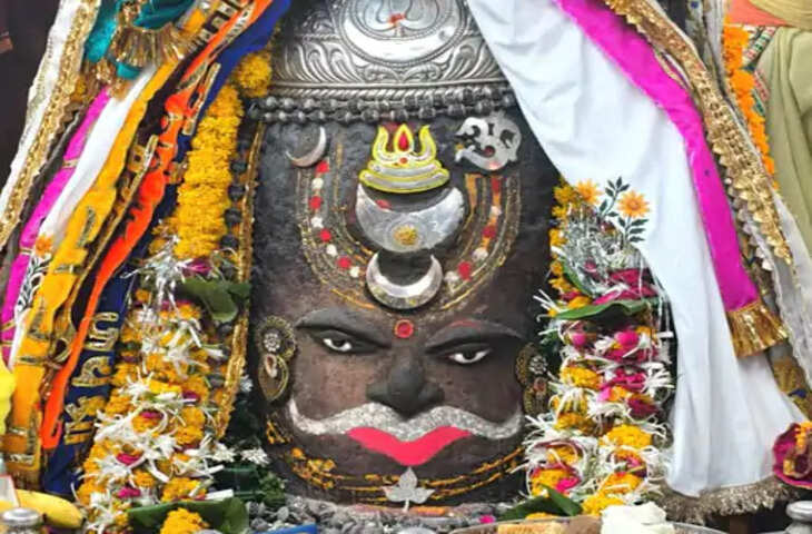 महाकाल मंदिर में भस्म आरती: पंचामृत अभिषेक के बाद बाबा महाकाल का हुआ दिव्य श्रृंगार, भक्तों ने किए दर्शन