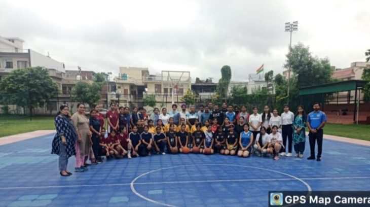 Pulwama "जम्मू की इंटर-ज़ोन क्रिकेट, बास्केटबॉल प्रतियोगिता शुरू